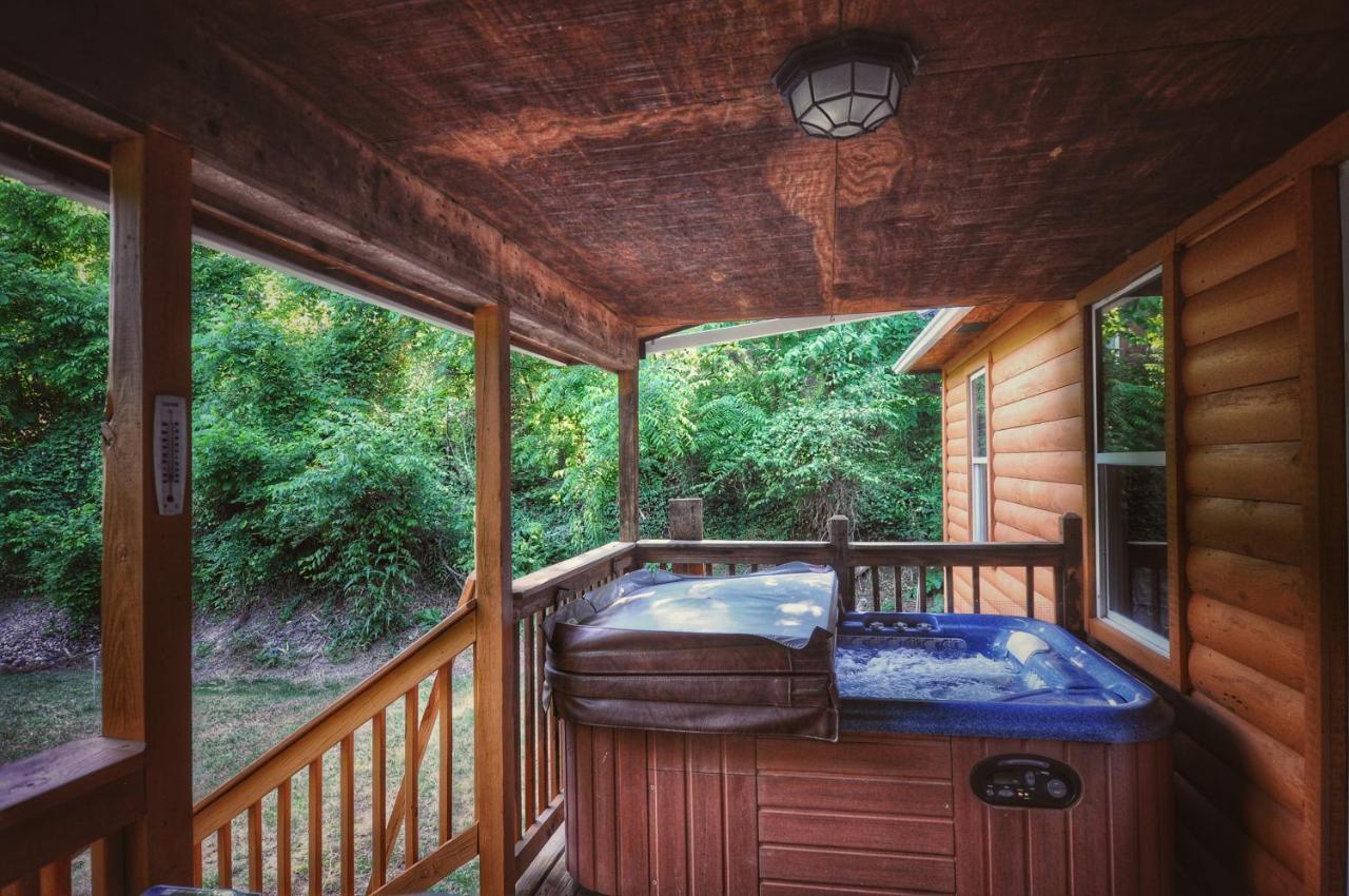 Remodelled Cabin! Great Location! Sevierville Exterior foto